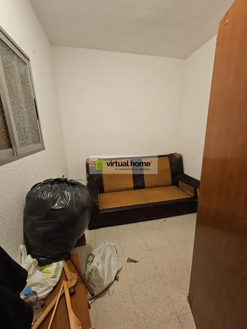 Sala d'estar de Pis en venda en Benidorm amb Jardí privat, Terrassa i Piscina comunitària