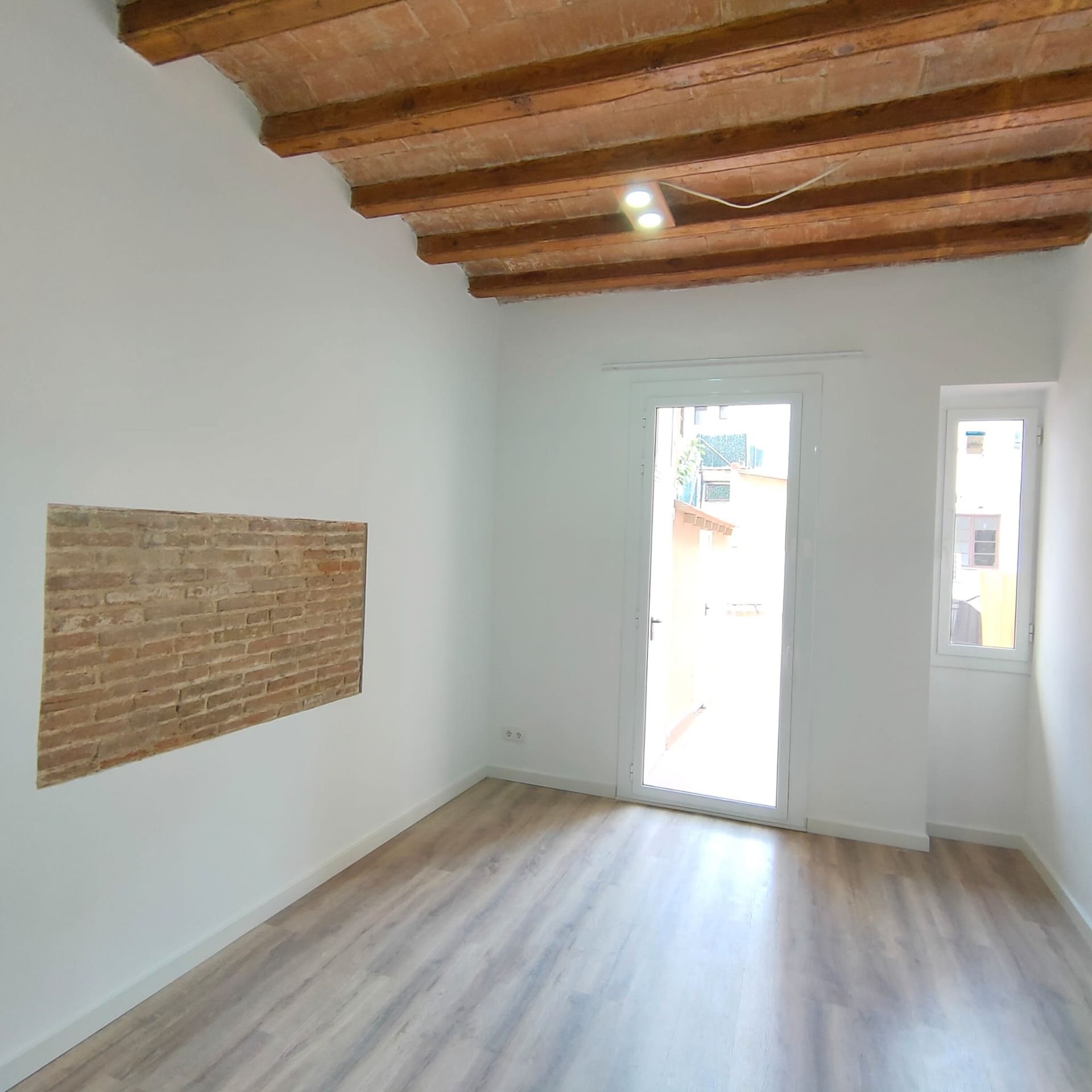 Pis en venda en  Barcelona Capital amb Calefacció, Parquet i Terrassa