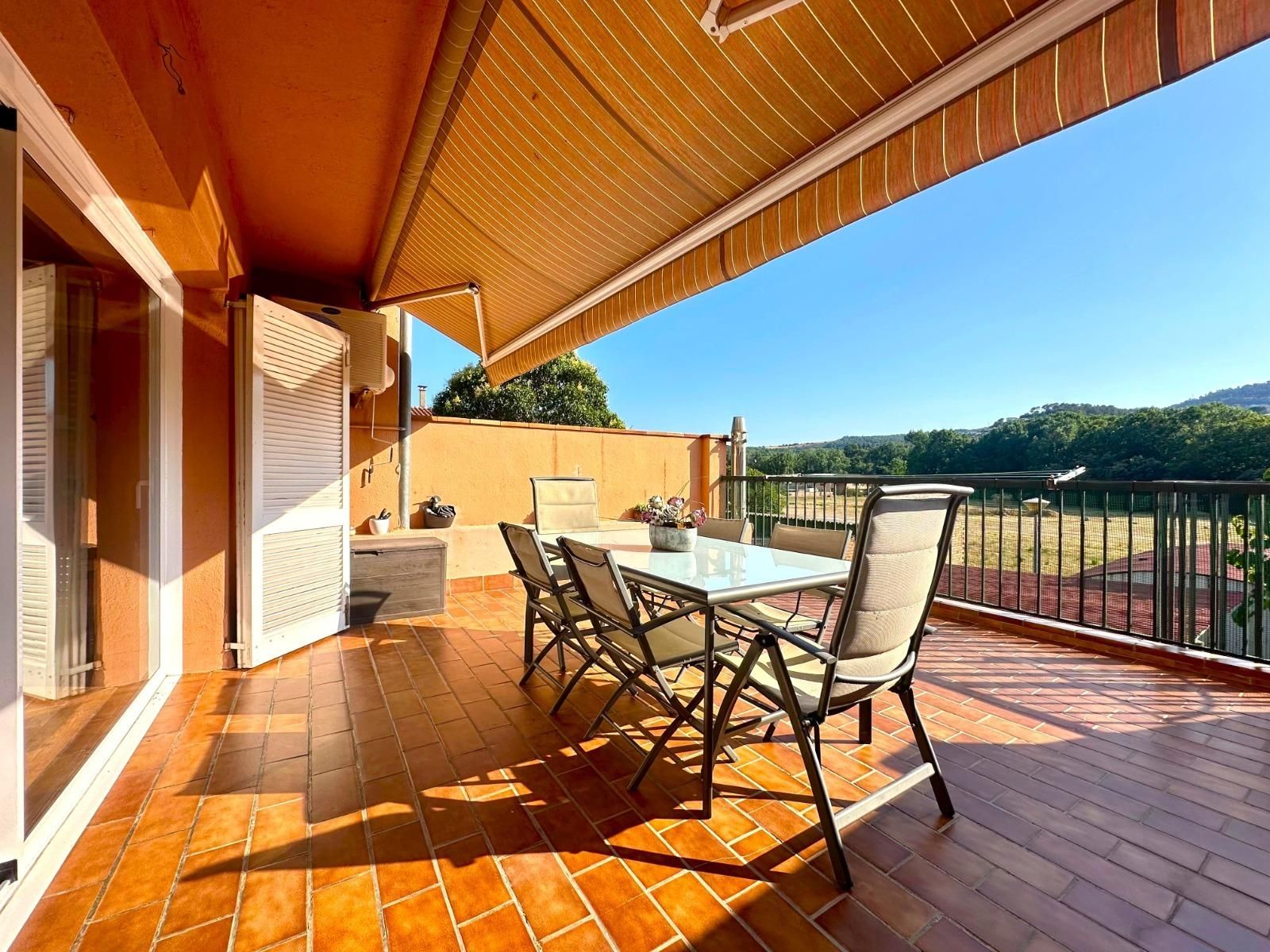 Terrassa de Casa adosada en venda en Bigues i Riells del Fai amb Aire condicionat, Calefacció i Jardí privat