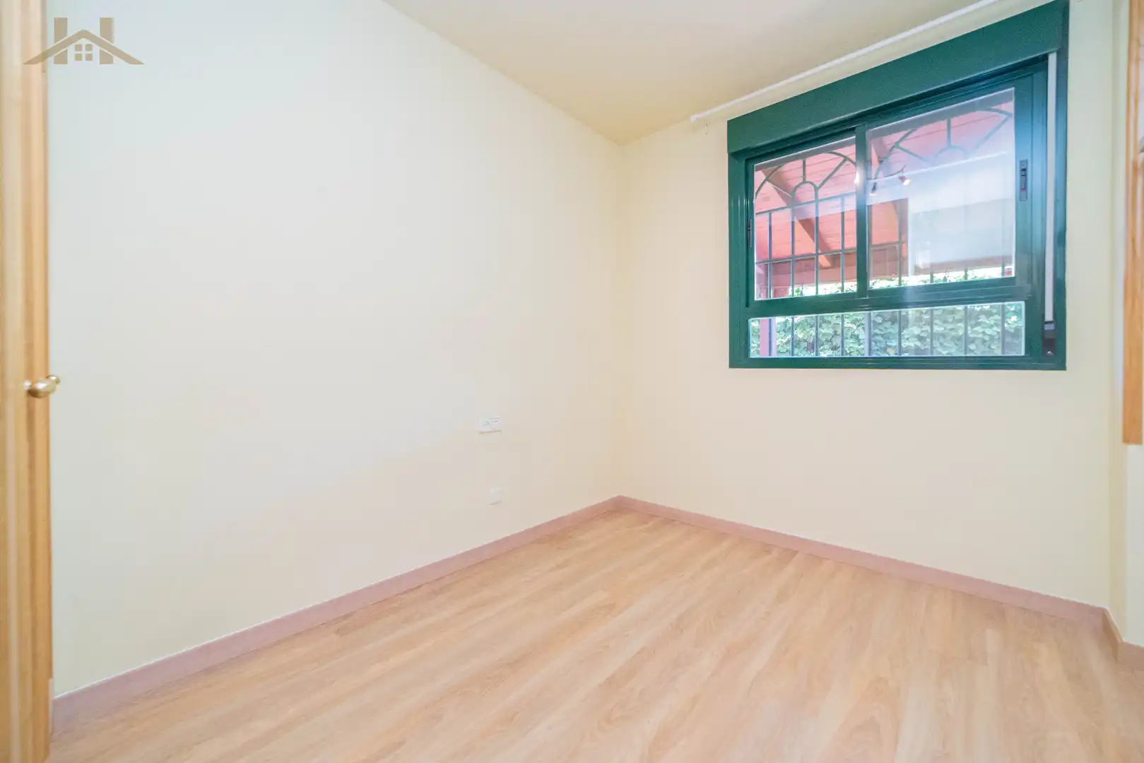 Habitación de Piso en venta en Boadilla del Monte con Aire acondicionado, Calefacción y Jardín privado