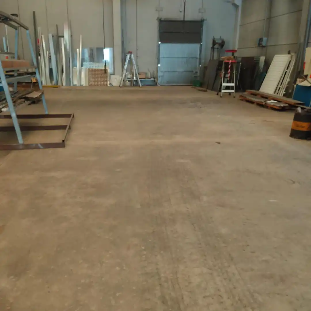 Fabrikhallen zur Miete in L'Arboç