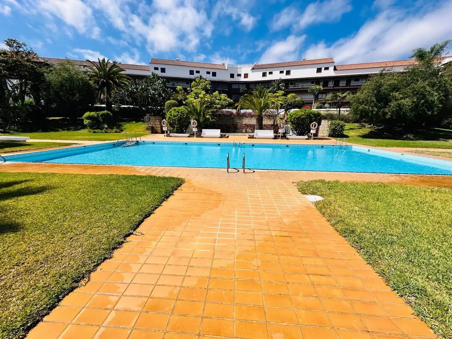 Piscina de Apartamento en venta en Puerto de la Cruz con Terraza y Piscina comunitaria