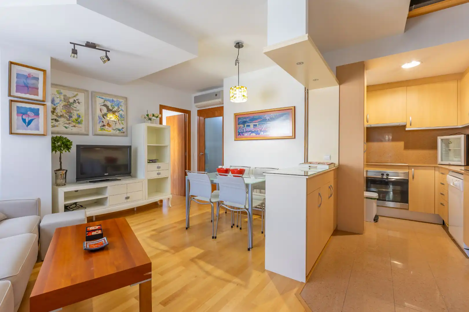 Sala de estar de Dúplex en venta en Gelida con Aire acondicionado, Calefacción y Parquet