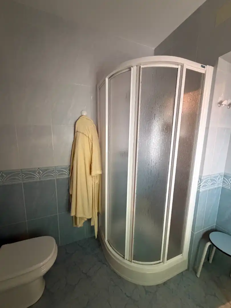 Bathroom of Houses for sale in Úbeda  with Storage room and Swimming Pool