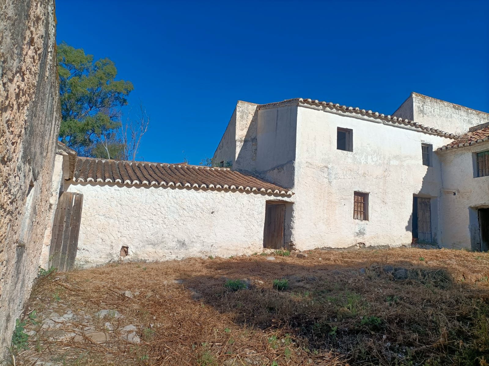 Country house for sale