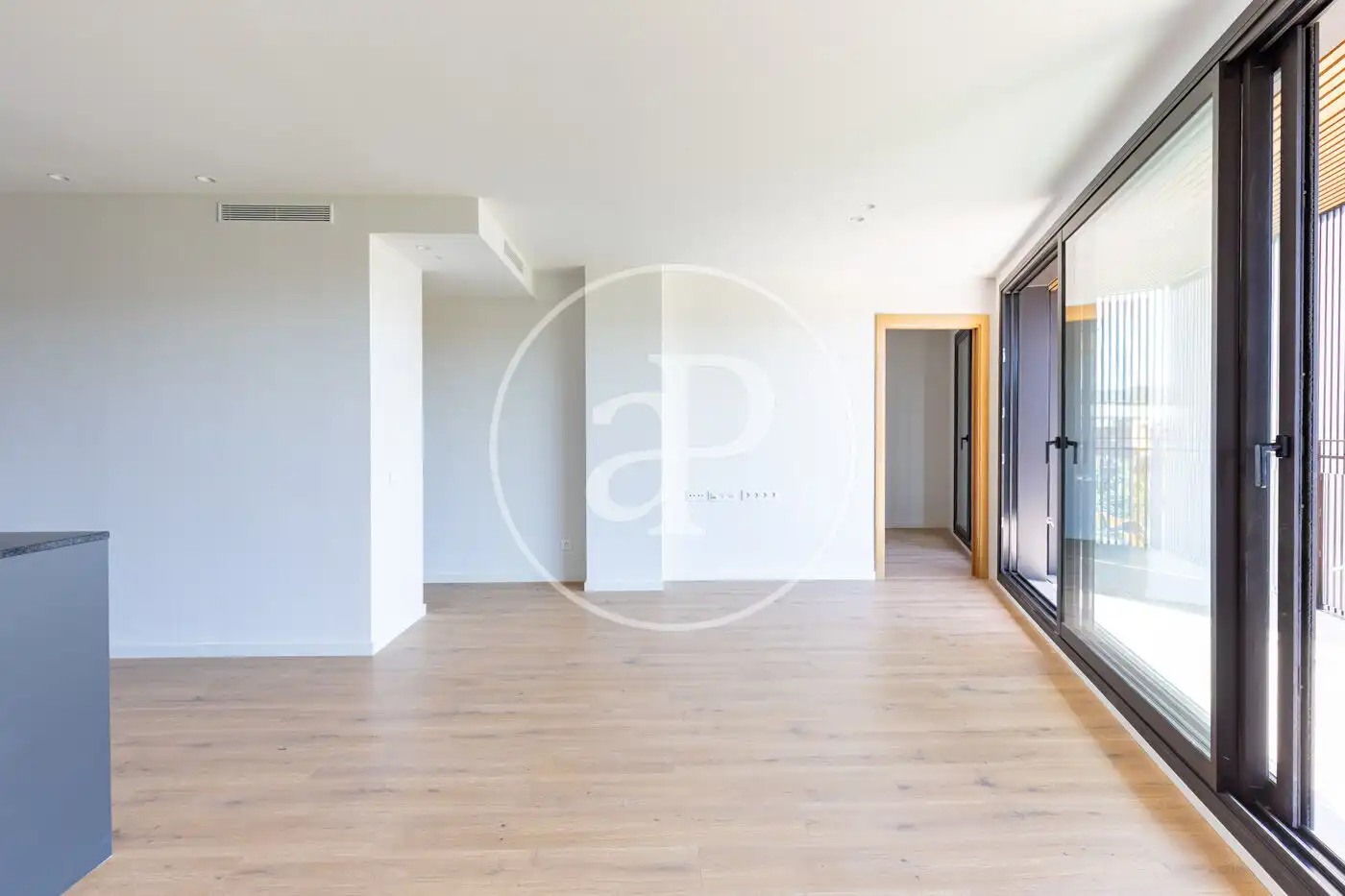 Wohnzimmer von Wohnung zum Verkauf in Sant Cugat del Vallès mit Klimaanlage, Heizung und Balkon
