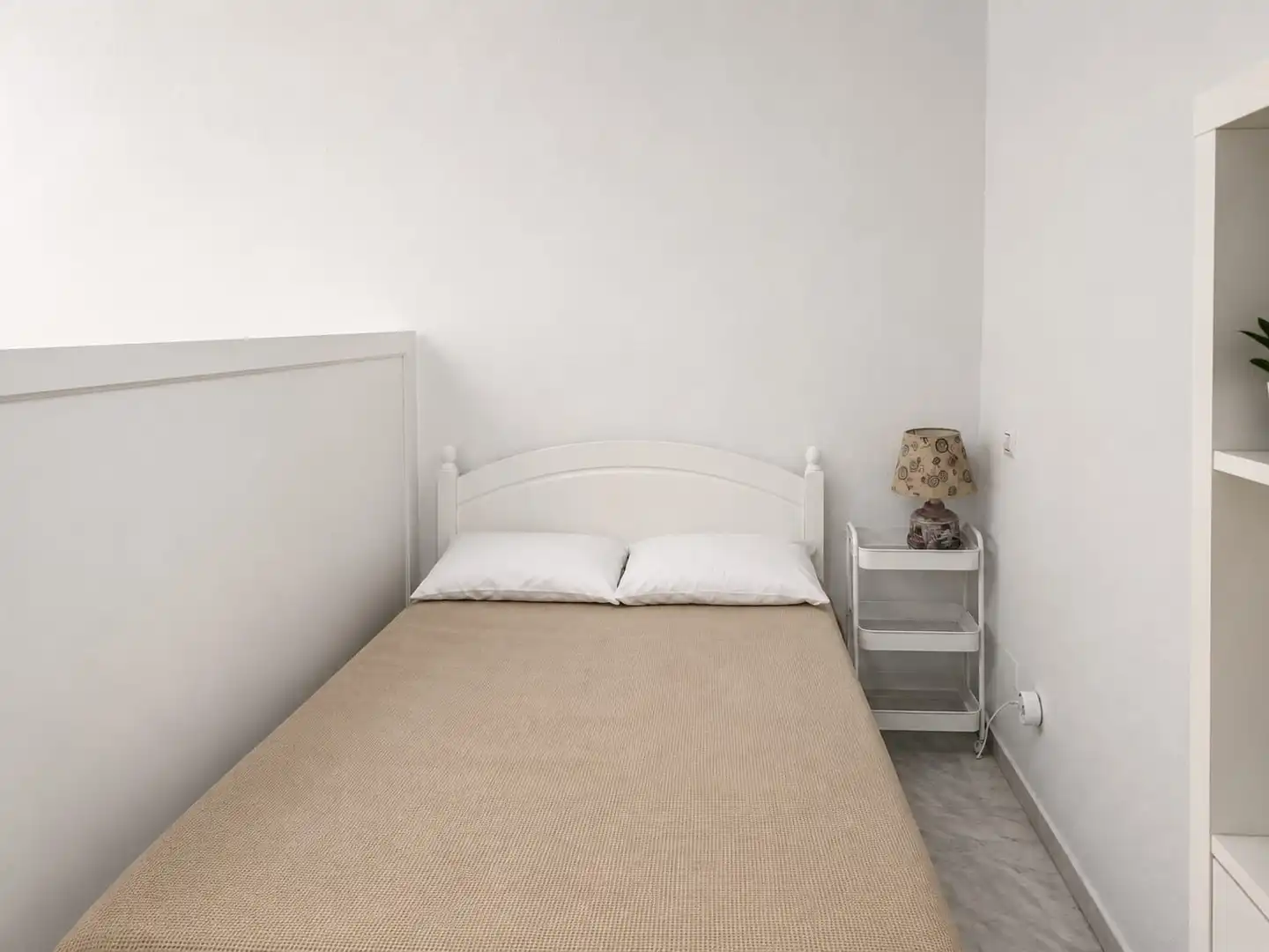 Schlafzimmer von Wohnungen zur Miete in Algeciras mit Heizung, Terrasse und Möbliert