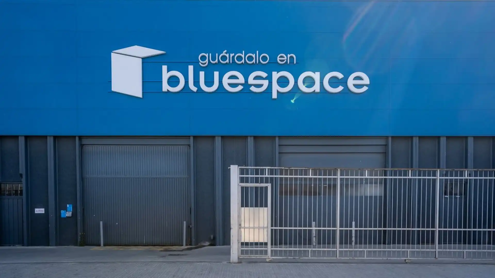 Vista exterior de Trastero de alquiler en Montcada i Reixac