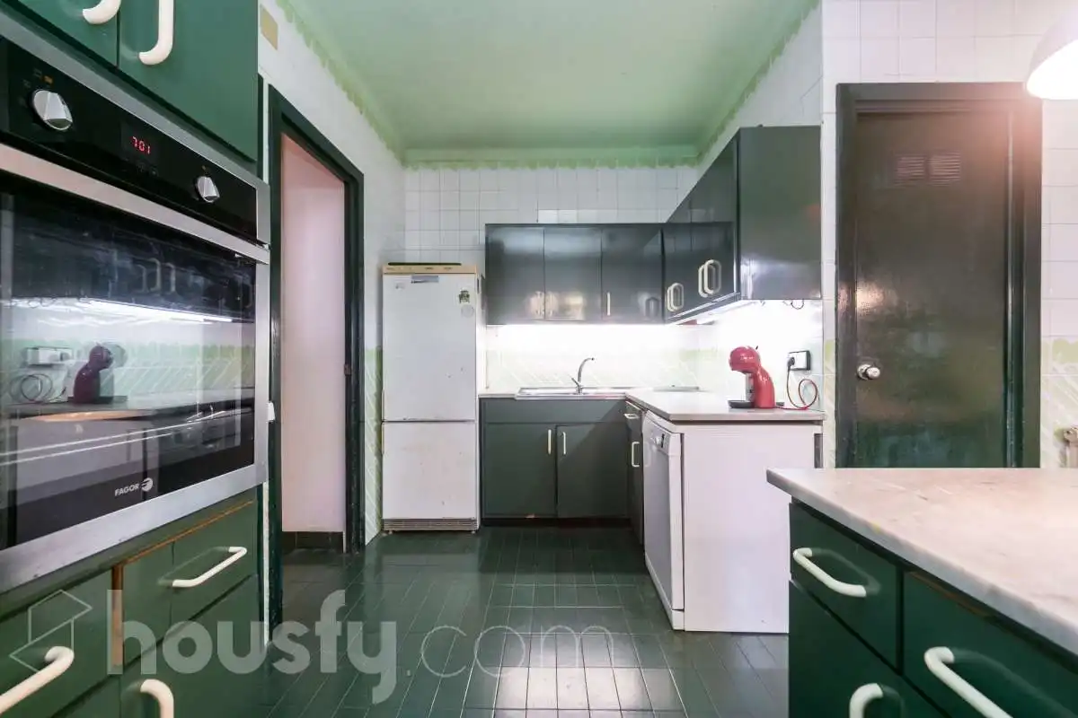 Cuina de Casa o xalet en venda en Tarragona amb Calefacció, Jardí privat i Parquet