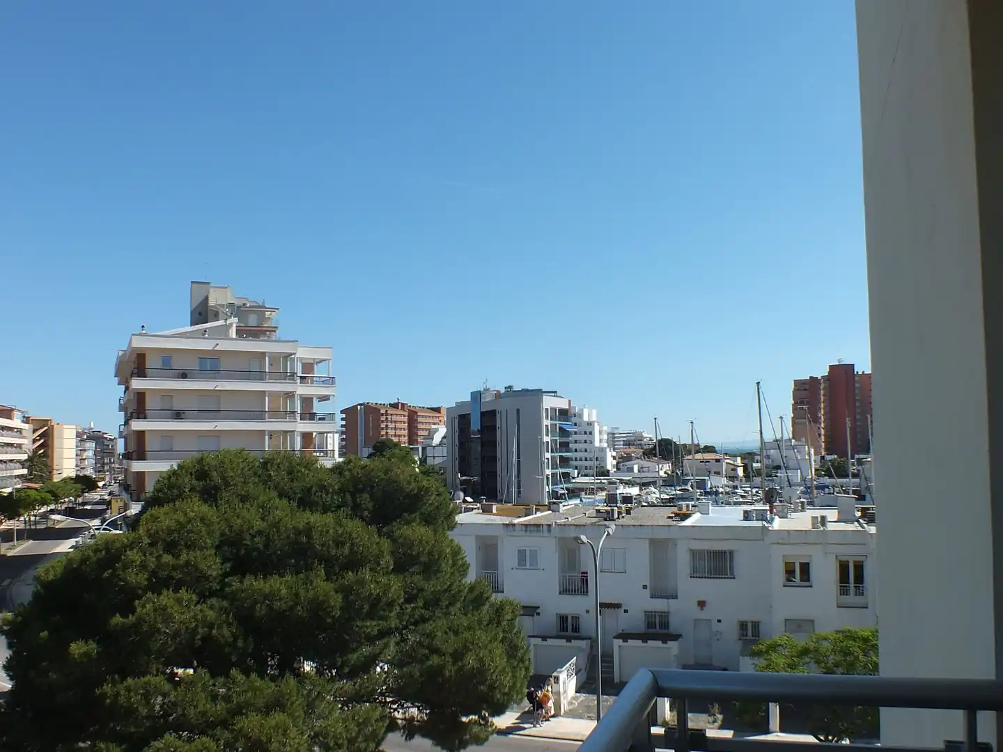 Vista exterior de Apartamento en venta en Roses con Aire acondicionado, Calefacción y Terraza