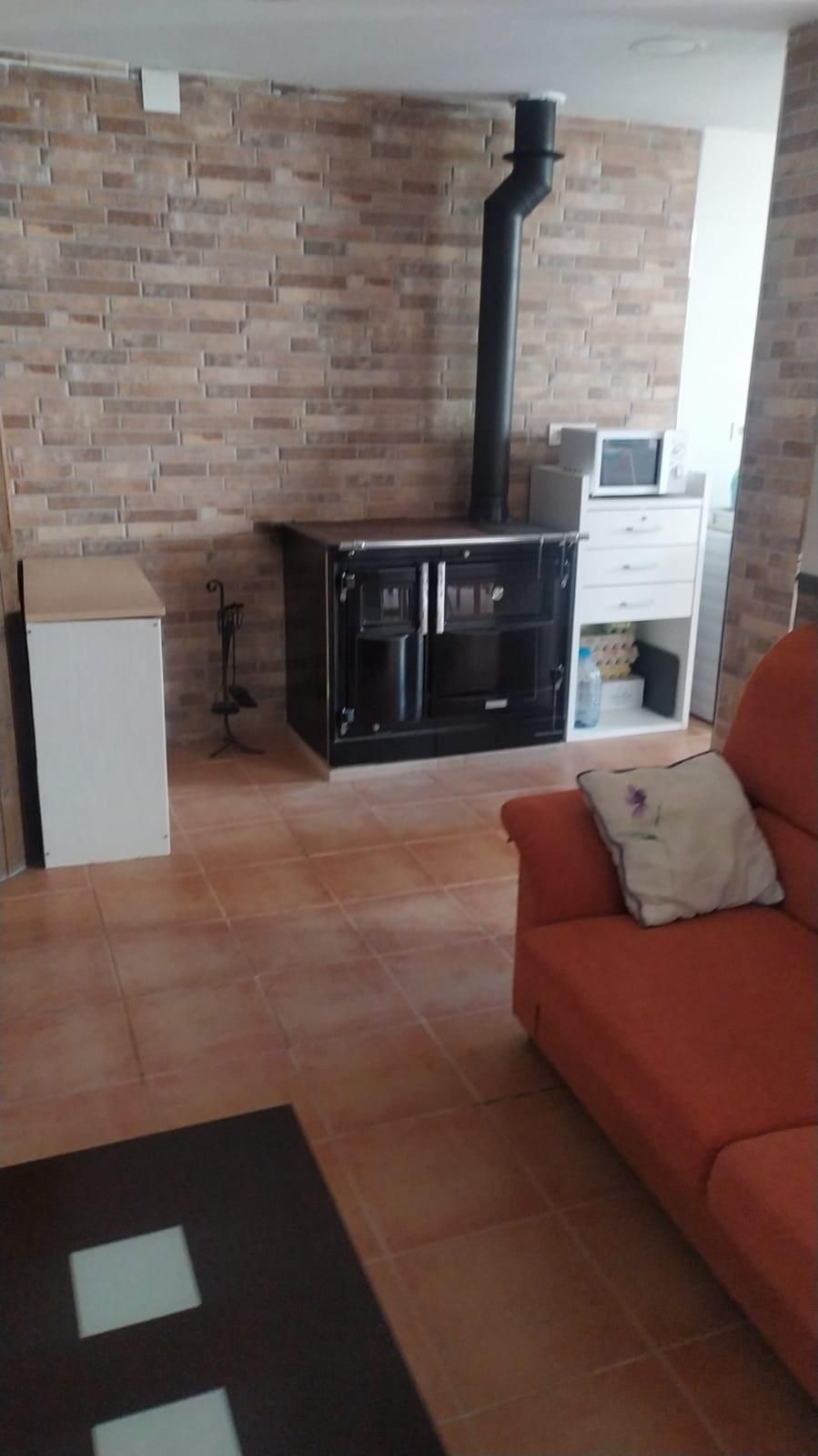 Cocina de Casa o chalet en venta en Villamayor de los Montes con Calefacción y Terraza