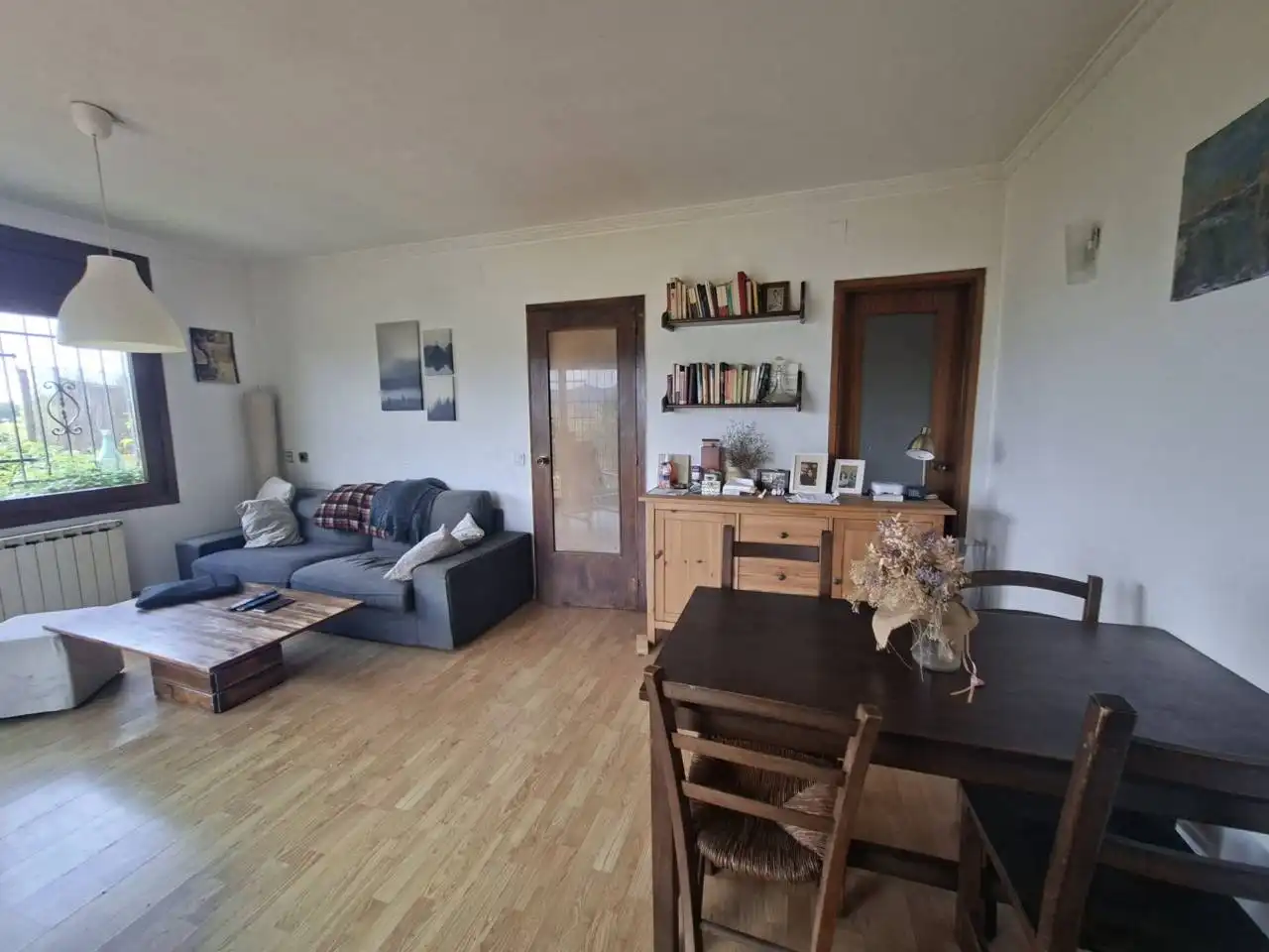 Sala d'estar de Pis en venda en Sant Llorenç Savall amb Jardí privat, Terrassa i Traster