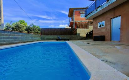 Swimming pool of House or chalet for sale in Rubí  with Air Conditioner, Terrace and Swimming Pool