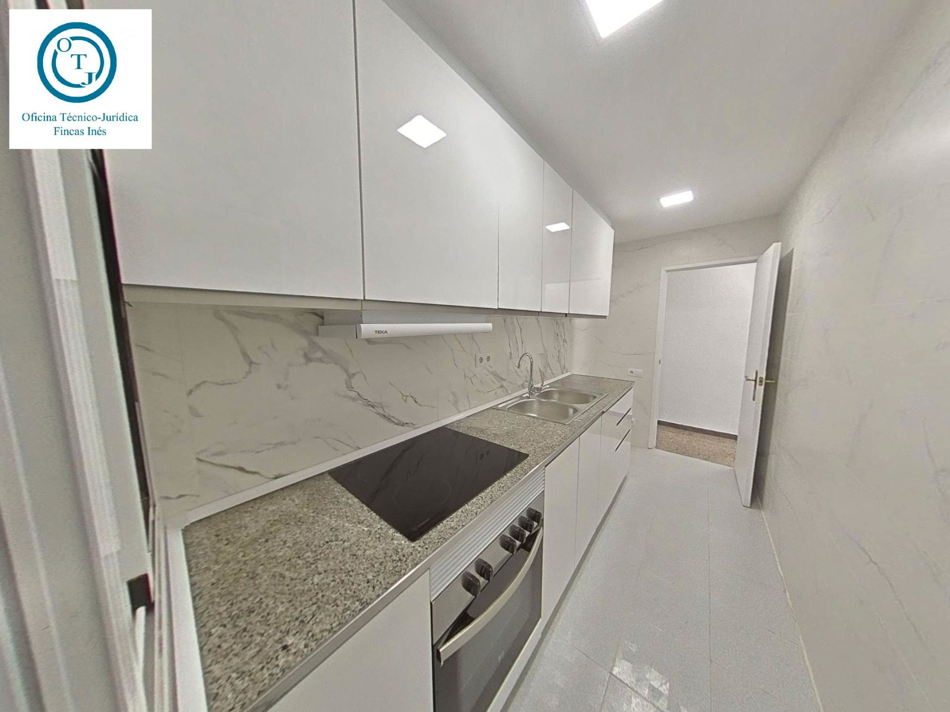 Kitchen of Flat for sale in Mollet del Vallès  with Air Conditioner and Balcony