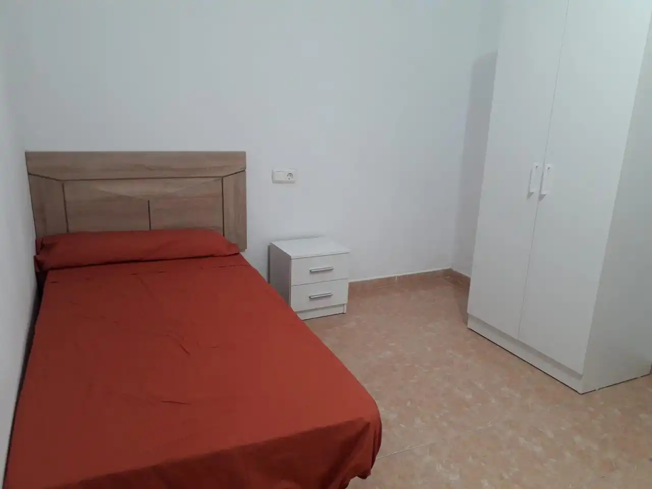 Habitación de Piso en venta en Melilla