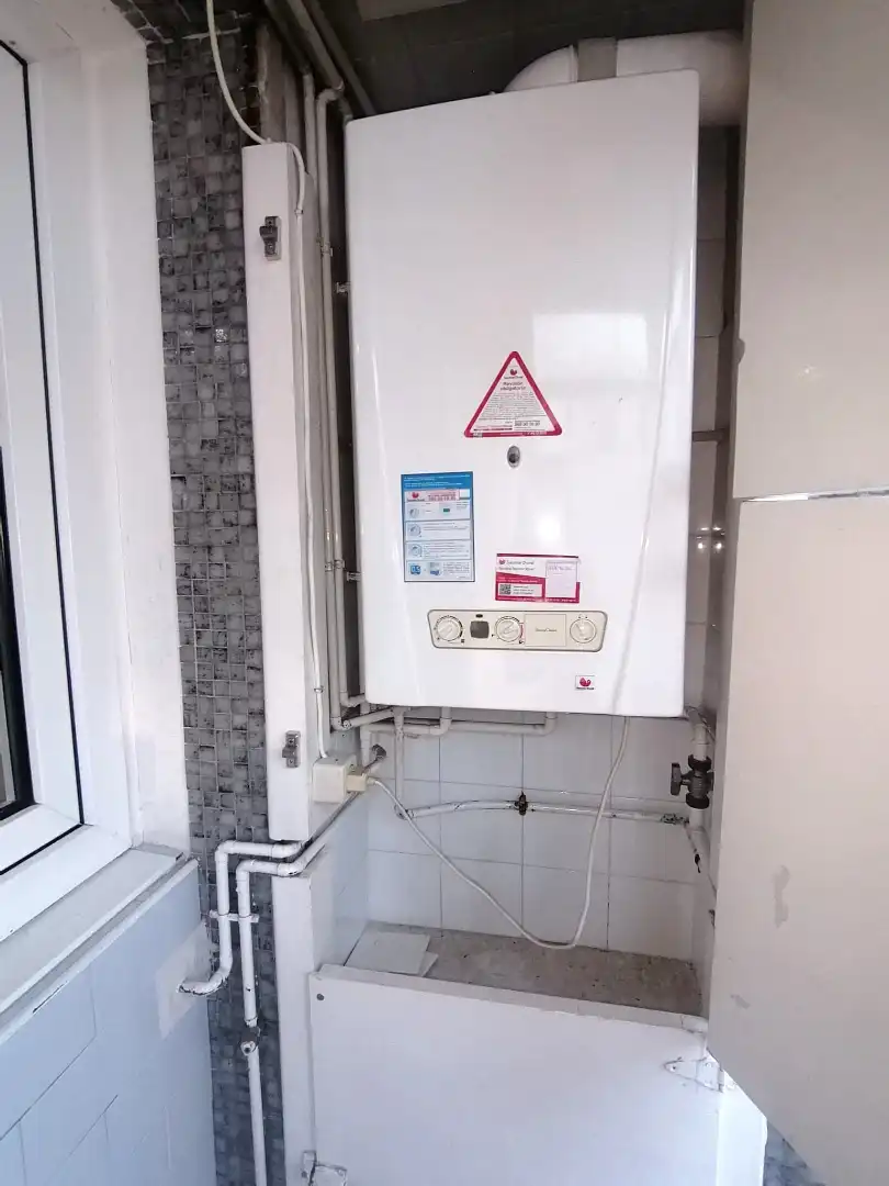 Badezimmer von Wohnung zur Miete in Gijón  mit Heizung, Parkett und Terrasse
