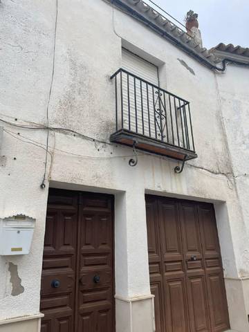 Casa-chalet en Venta en Santaella