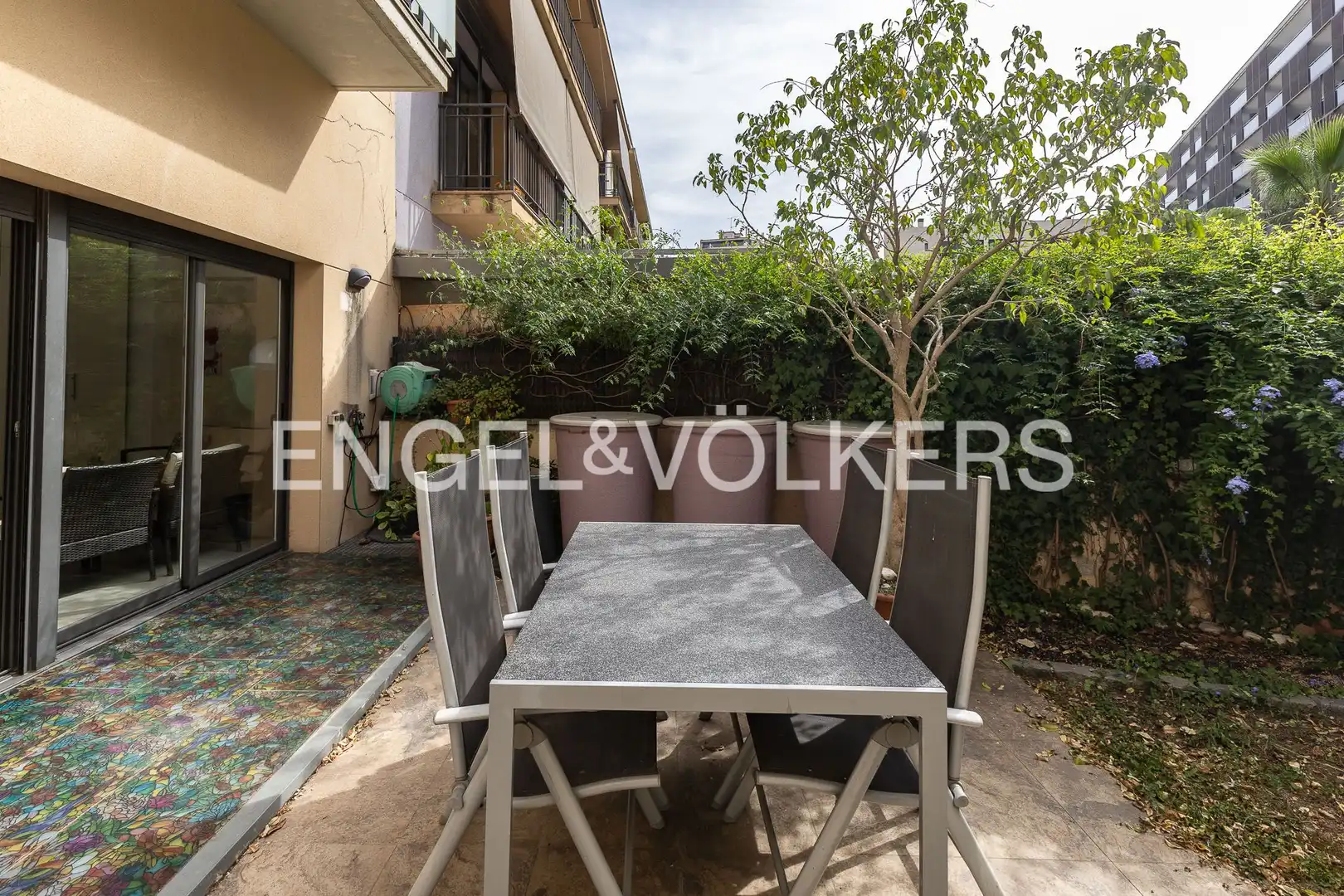 Terraza de Casa adosada en venta en Barcelona con Aire acondicionado, Calefacción y Jardín privado