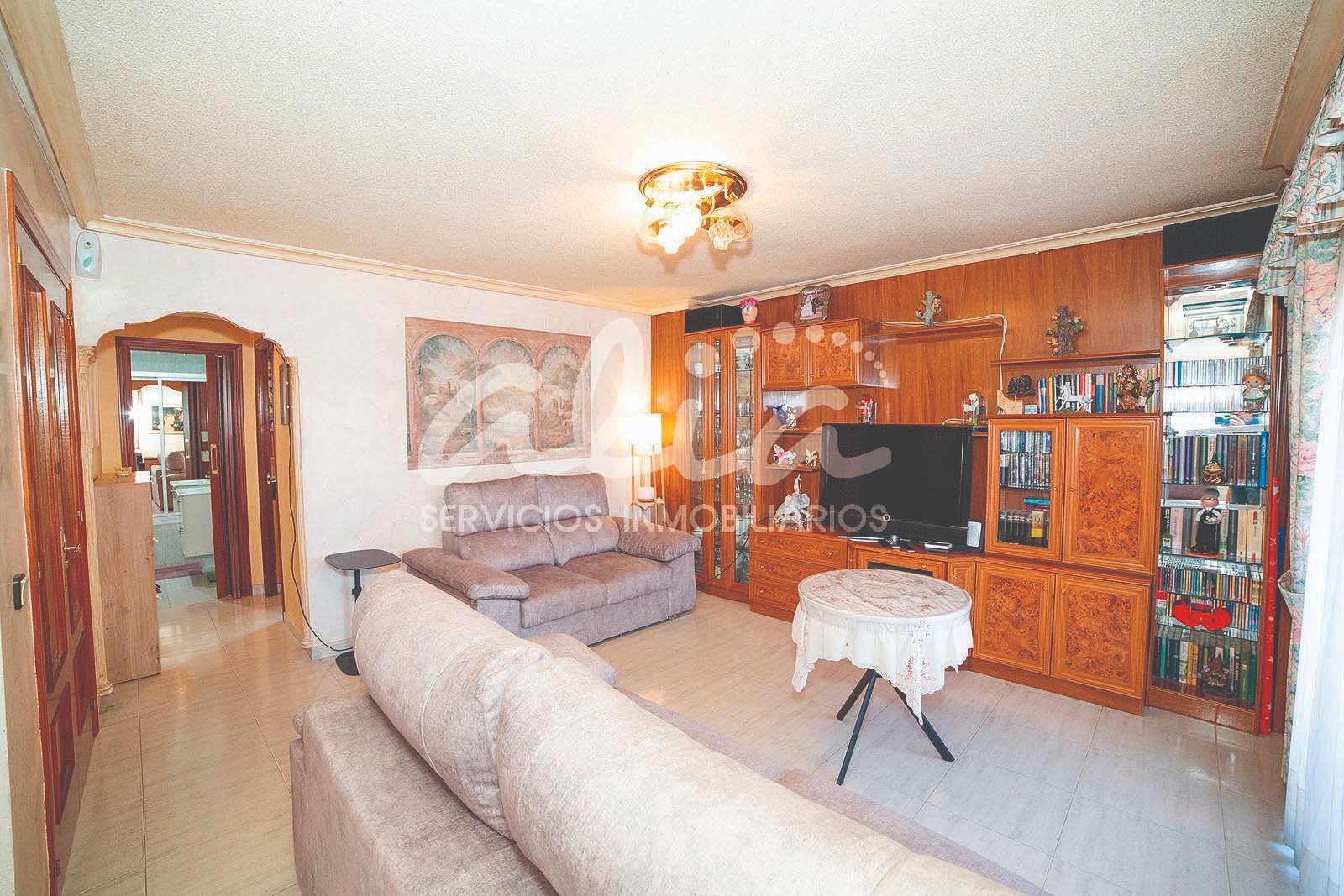 Living room of Duplex for sale in Pinto  with Air Conditioner, Heating and Terrace