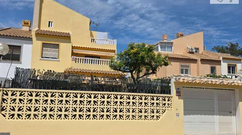 Foto 2 de Casa adosada en venda a N/a, Aguas Nuevas, Alicante