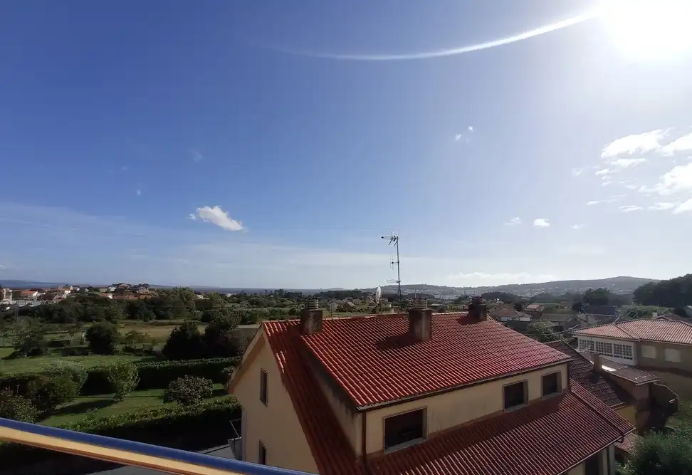 Vista exterior de Àtic en venda en Ribeira amb Traster, Moblat i Piscina comunitària