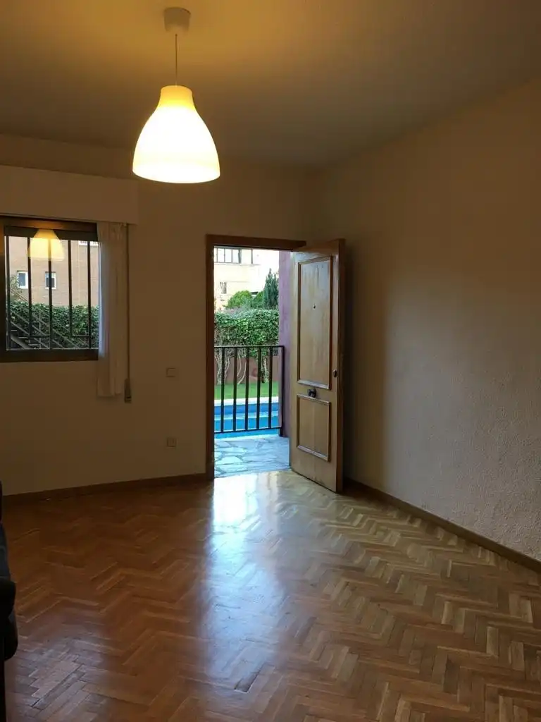 Estudi en venda en Madrid amb Calefacció, Jardí privat i Parquet