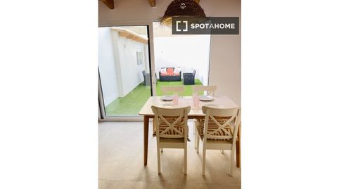 Apartamento de 3 dormitorios en alquiler en Albors, Valencia, image 5