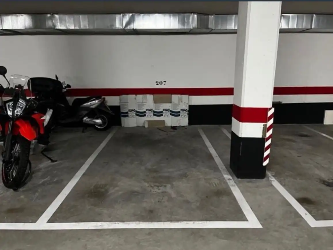 Parking of Garage for rent in Zaragoza