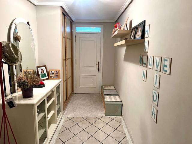 Casa adosada en Venta en Calle MARIA LUISA DE CARVAJAL en Los Pinos - El Pilar