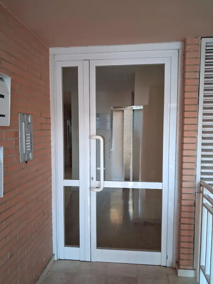Flat for sale in Fuentes de Ebro  with Air Conditioner, Heating and Parquet flooring