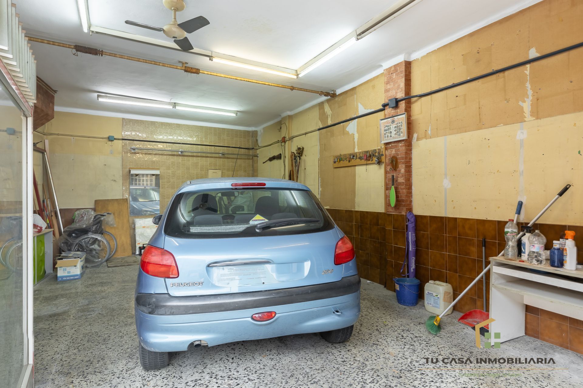 Aparcament de Local en venda en Santa Coloma de Gramenet