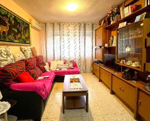 Sala d'estar de Pis en venda en  Madrid Capital amb Aire condicionat, Calefacció i Terrassa