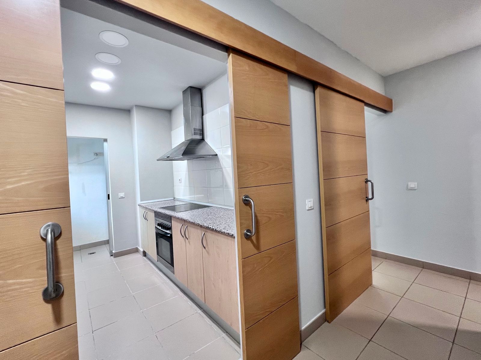 Cuina de Pis en venda en Las Palmas de Gran Canaria amb Traster