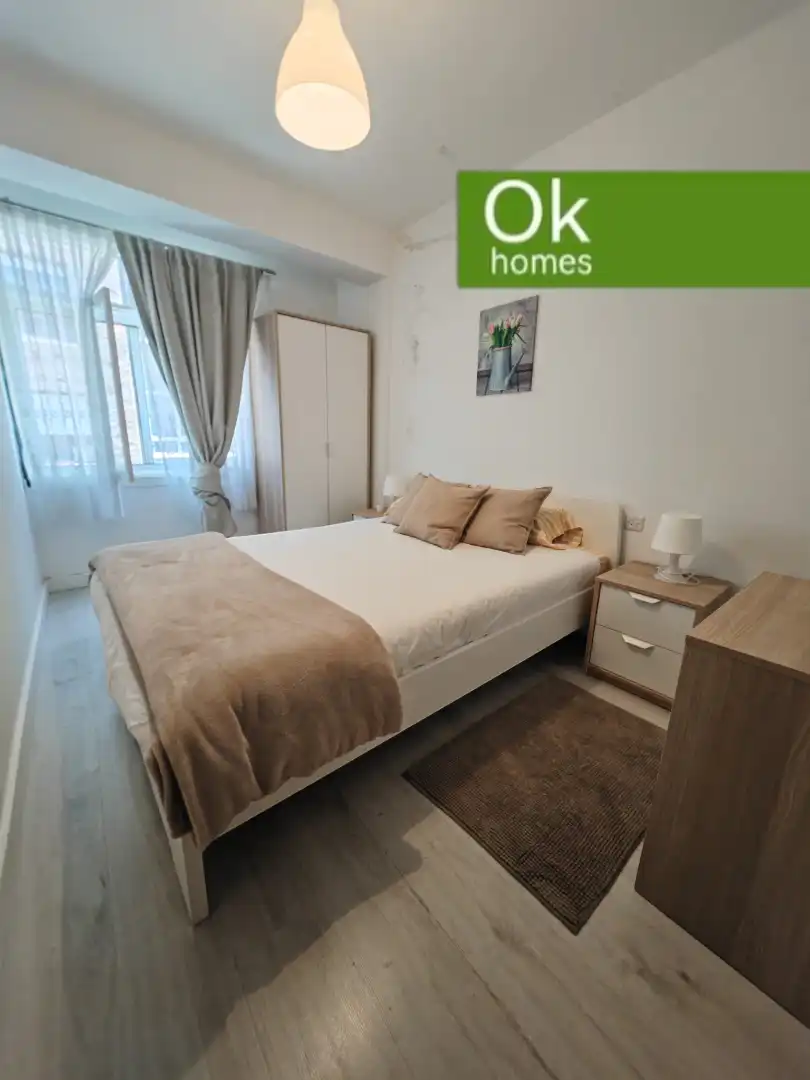 Schlafzimmer von Einfamilien-Reihenhaus zum Verkauf in Melide mit Klimaanlage, Heizung und Abstellraum
