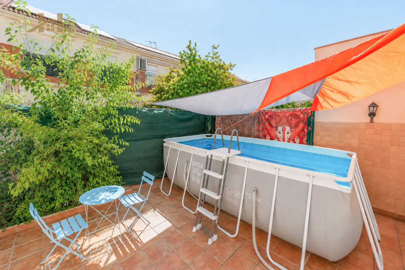 Swimming pool of Houses for sale in Valdemoro  with Air Conditioner, Heating and Parquet flooring