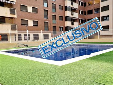 Flat with lift for sale in Casco Antiguo