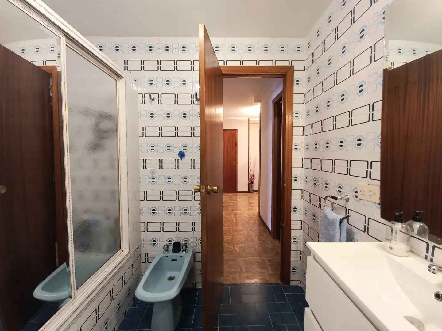 Bathroom of Flat for sale in Burgos  with Heating and Storage room