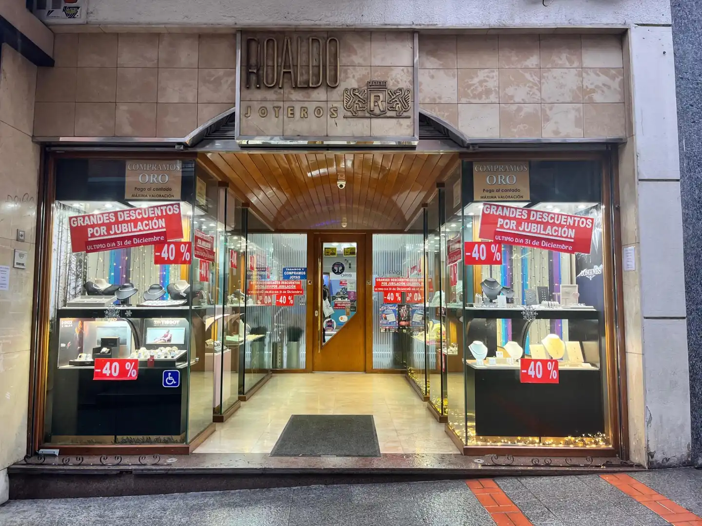 Business premises for sale in Centro - Ariz - Uribarri