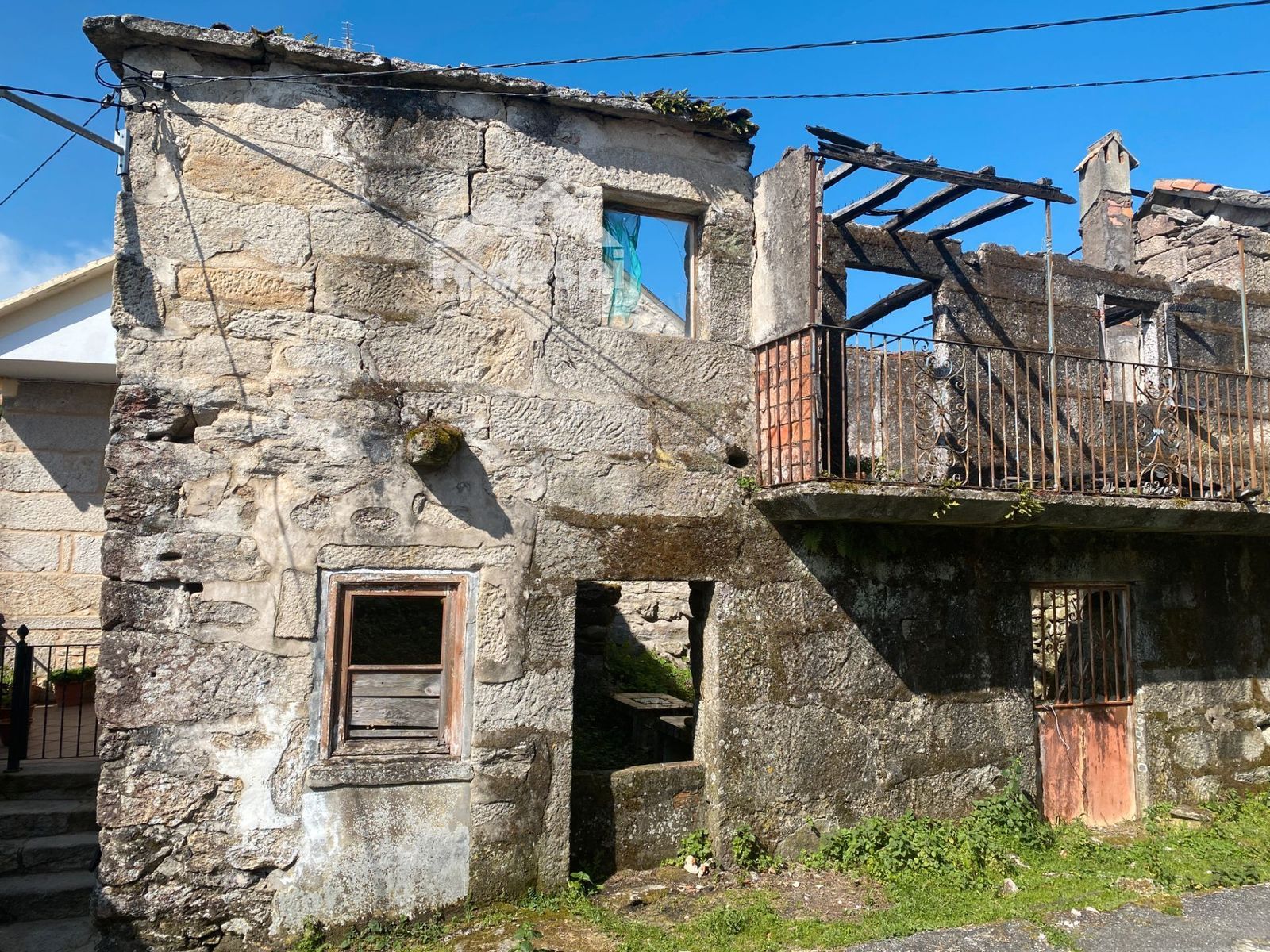 Exterior view of Single-family semi-detached for sale in Melón