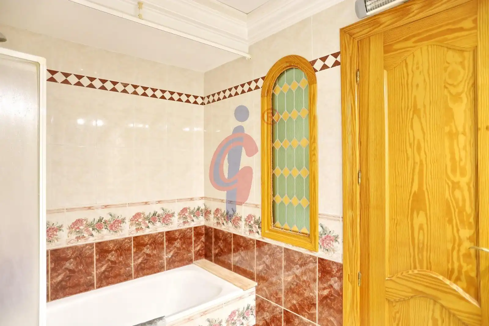 Bathroom of Detached homes for sale in Guardamar del Segura  with Air Conditioner, Heating and Terrace