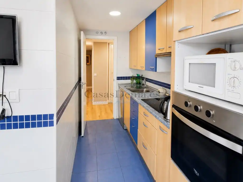 Kitchen of Attic for sale in Alcalá de Henares  with Private garden, Terrace and Swimming Pool