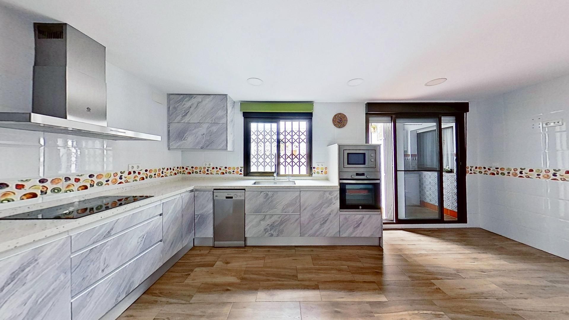 Kitchen of Flat for sale in Motril  with Air Conditioner, Heating and Storage room