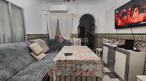 Foto 3 de Casa adosada en venta en Los Palacios y Villafranca, Sevilla