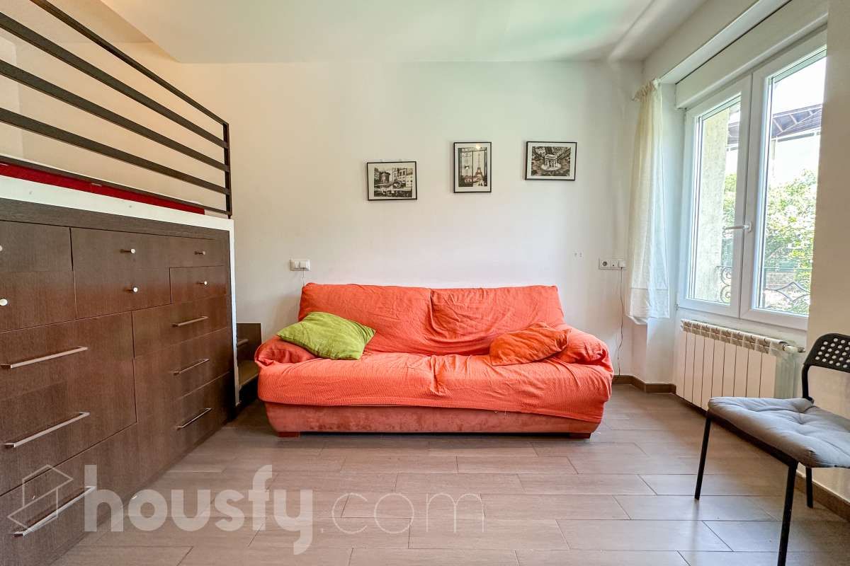 Living room of Flat for sale in  Madrid Capital  with Heating