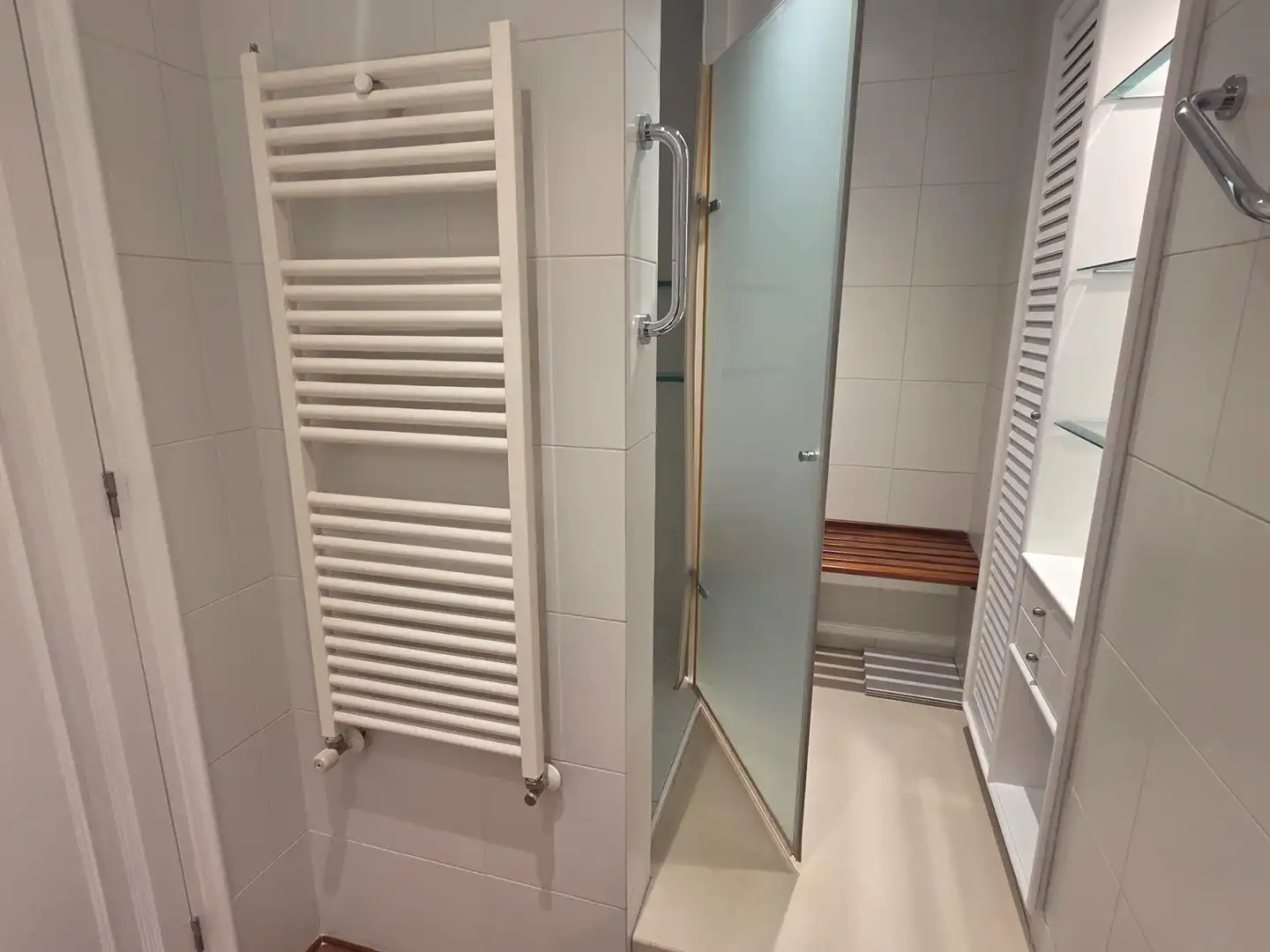 Bathroom of Attic for rent in Barcelona  with Air Conditioner, Heating and Parquet flooring