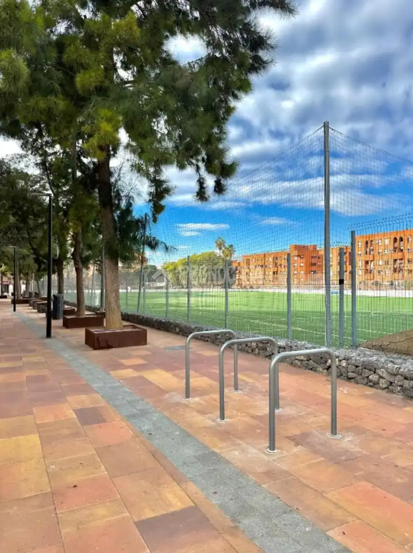 Vista exterior de Pis en venda en Alicante / Alacant amb Aire condicionat i Terrassa