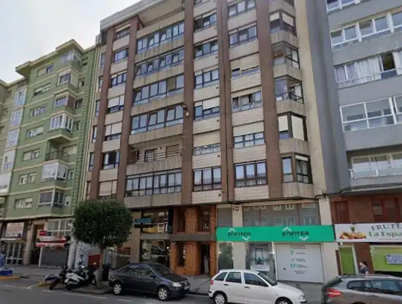 Flat with lift for sale in CASTILLA 81