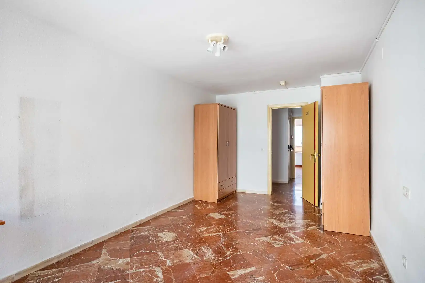 Bedroom of Flat for sale in Sevilla