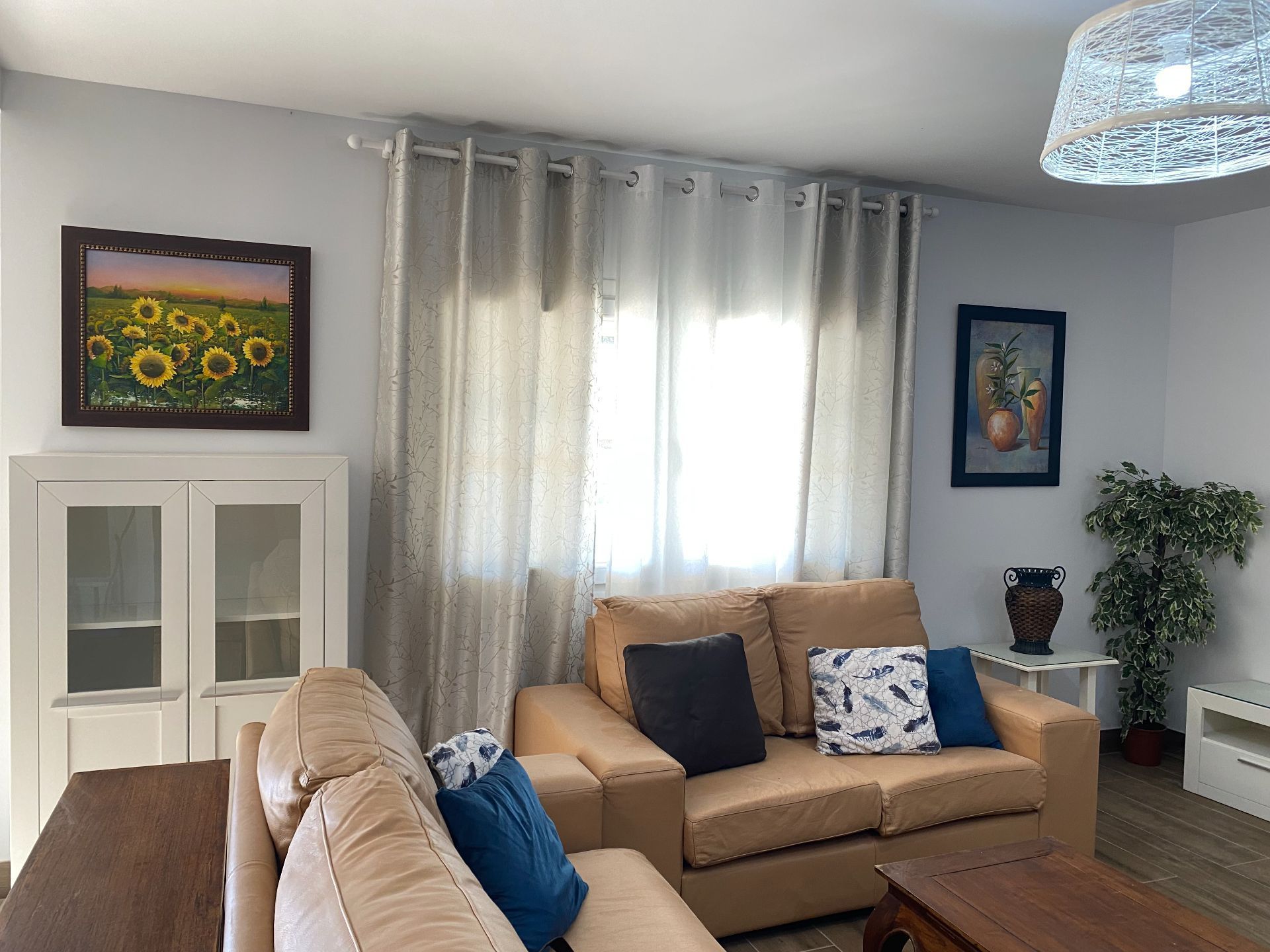 Sala de estar de Casa o chalet en venta en Moraleda de Zafayona con Aire acondicionado, Trastero y Piscina