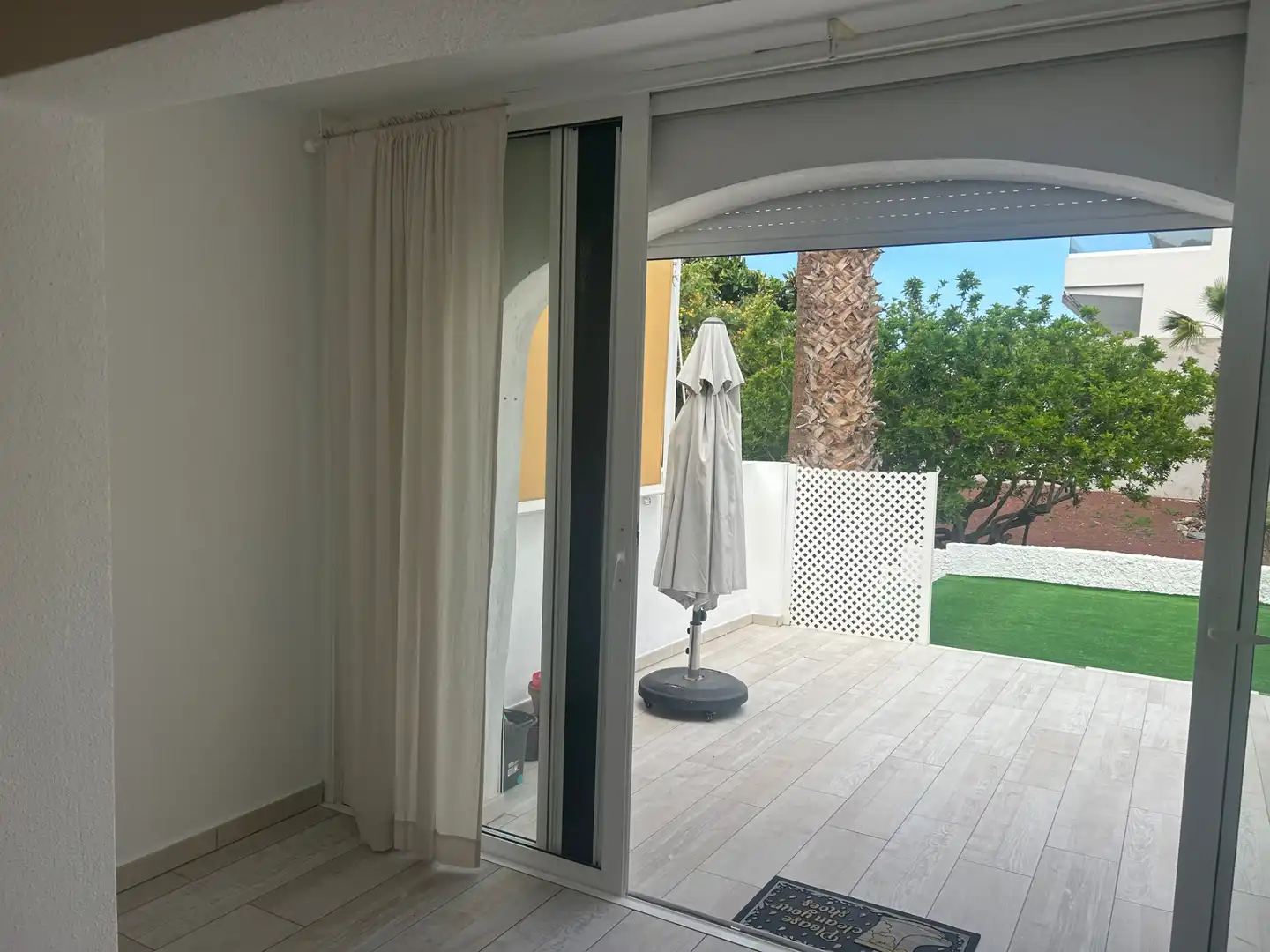 Terrasse von Erdgeschoss zum Verkauf in Adeje mit Terrasse, Ofen und Waschmaschine